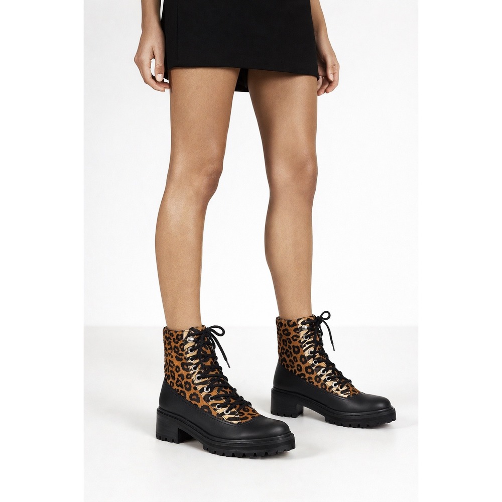 Schutz Mafalda Leopard Print Combat Boots‎ Black Tan Women's Size 8B